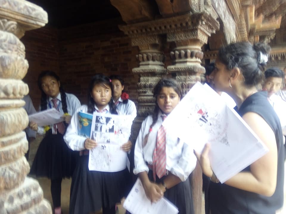 UpshiftsFi's tweet photo. दक्षिण ललितपुरको दल्चोकि गाउँको श्री गोठभंझ्यांग माबिका विधार्थीहरुलाई शैक्षिक भ्रमण गराउने क्रममा हिजो पाटन दरबार र पाटन संग्रहालयमा ट्रेजर हन्ट खेलाएर हाम्रो सम्पदाबारे ज्ञान दिनुभएकोमा @Teach4Nepal र #KVPT लाई धन्यवाद - विद्यार्थीहरुलाई खेलको माध्यमबाट व्यावहारिक शिक्षा https://t.co/jSzjI1aXH4