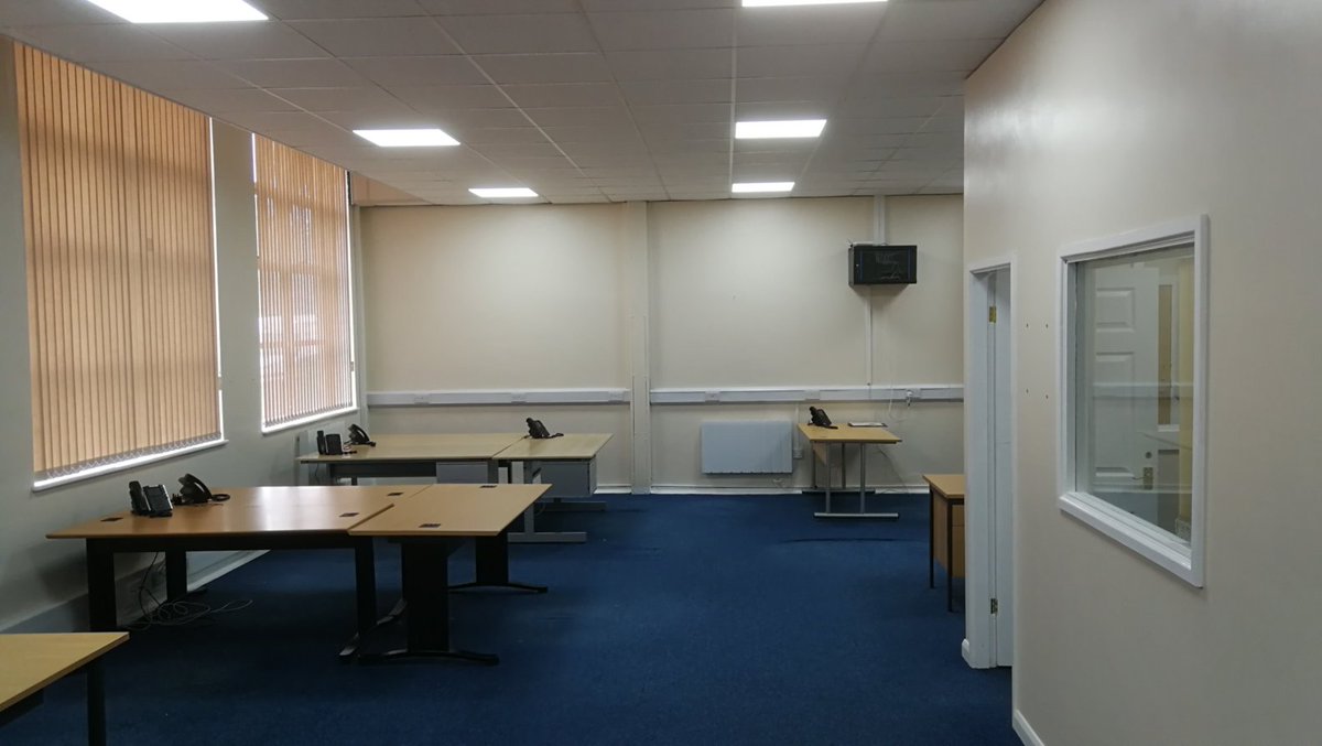 Mexboroughbiz's tweet image. A spacious, light, ground floor furnished office, (94 sq meters/ 1012 sq foot) with self-contained kitchen + mini office. 

To view or find out more, please contact steve@mexborough.biz or call on 01709 590005.

#officespace #smallbiz #doncasterisgreat #rotherhamiswonderful