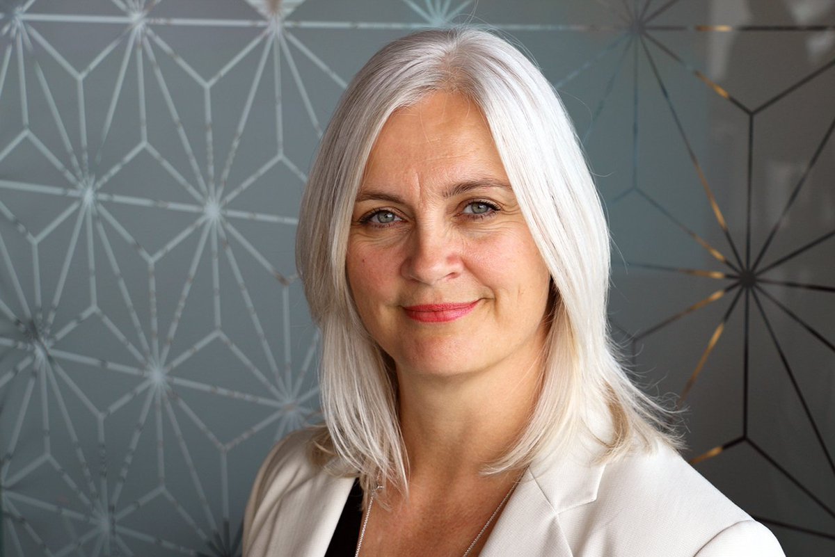 Anna Björk Bjarnadóttir er nýr framkvæmdastjóri hjá Advania. Hún mun stýra sókn félagsins í ráðgjöf. Við bjóðum hana velkomna til starfa! goo.gl/NwwcTf