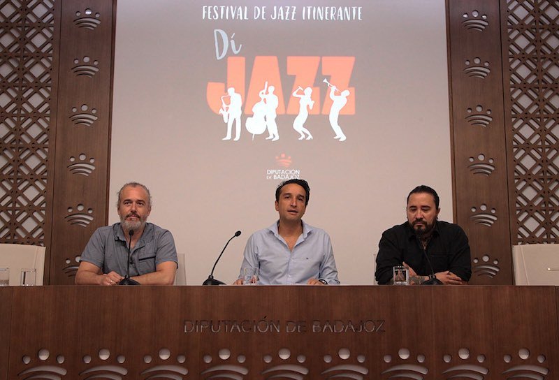 48horasMagazine's tweet photo. Nace el Festival #DiJazz que llevará este estilo musical a ocho pueblos de la provincia @JavierAlcantaMu @GameroGil @RCabezasPsoe @DipdeBadajoz https://t.co/dE4dfwCwhe https://t.co/cK2k5TKMXB