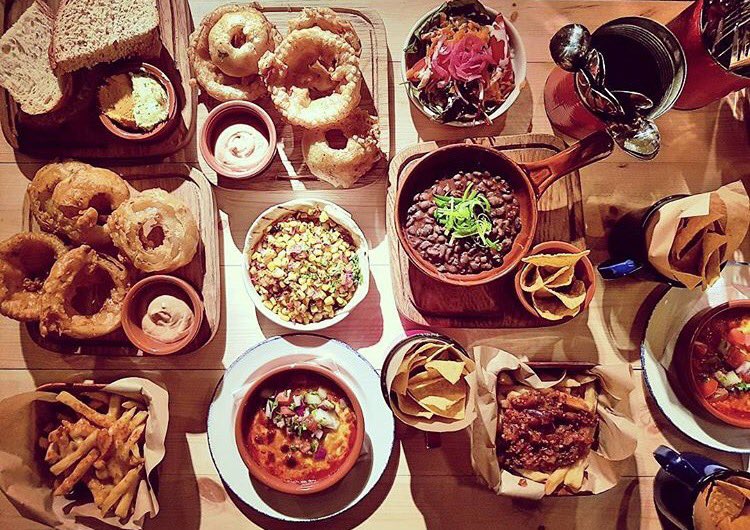 deCubaGlasgow's tweet photo. Little dishes ... huge flavours 😍🤤 

What is your guys favourite tapas dish of ours? 🇨🇺

#tapas #glasgow #foodlover #decuba https://t.co/IMYHqwDsaw