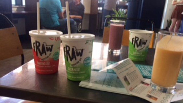RunningActress's tweet photo. Sampled this yummy smoothie recently (the Immunity one) @wearefraw - pretty damn #frawsome. Thank you!! X https://t.co/473n2KhIat