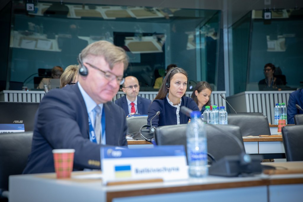 EPP's tweet photo. Currently, our parties' representatives, member associations & groups are meeting in #Brussels for the 2nd Day of #EPPAssembly. 📷 Check out our Flickr for photos of the meeting ➡️ https://t.co/VYA7qroBC9 #EP2019 #Spitzenkandidat #WeAreFamily https://t.co/30GwnPfhDg