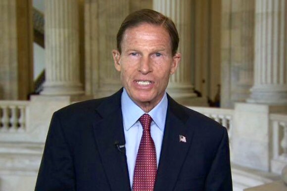 PhilMcCrackin44's tweet photo. #FlashbackFriday 

Richard Blumenthal fondly remembers the days when he woke-up to the smell of napalm.  All of those days trudging through rice paddies with his fellow troops and his trusty M16; fighting the Viet Cong.

Oh wait....he made-up those lies about his military record! https://t.co/TF2RMlR9yx