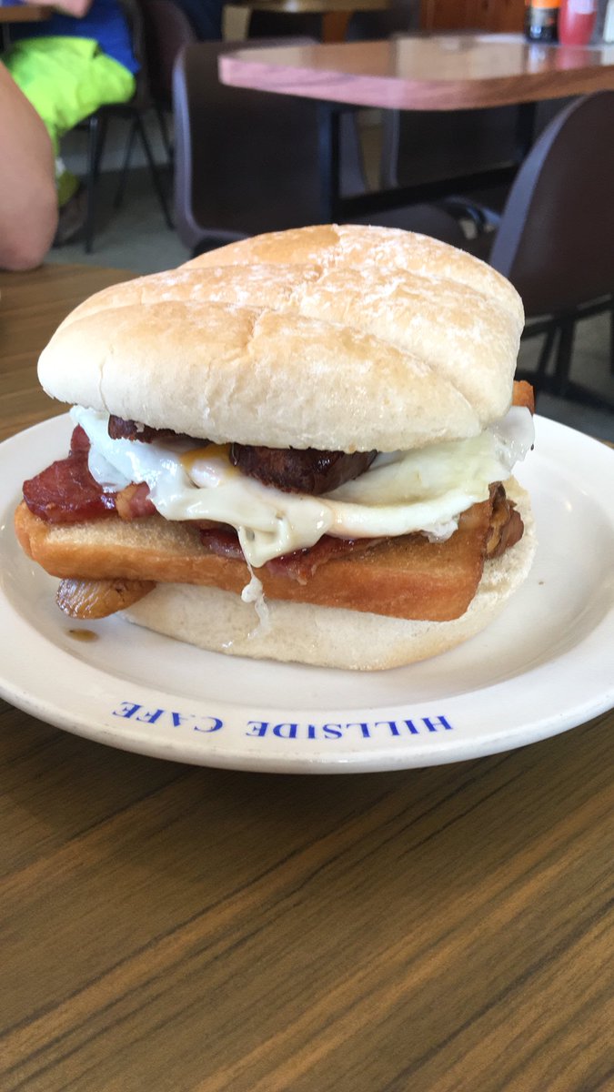 dorsetbikeEXcop's tweet photo. Now that’s a ‘breakfast’ roll 😋 https://t.co/talPdCoZSN