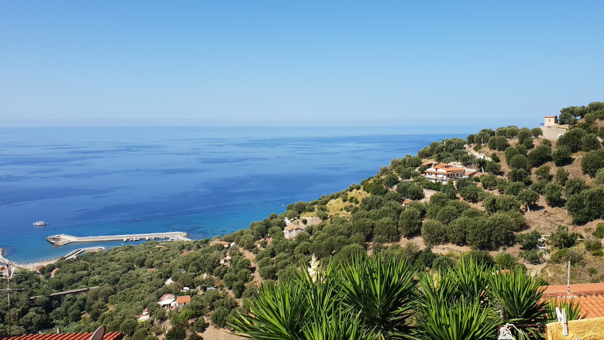 AleMarrasBlog's tweet photo. The Municipality of Pisciotta has distinguished itself for the complete transition to LED technology. When the sun sets, the town is illuminated by an eco-sustainable way...the beauties of Italy #BandieraBlu #SpigheVerdi with #FeeItalia and #JTI @Jti_global #JtiCleanWay https://t.co/VSOwHkw9pR