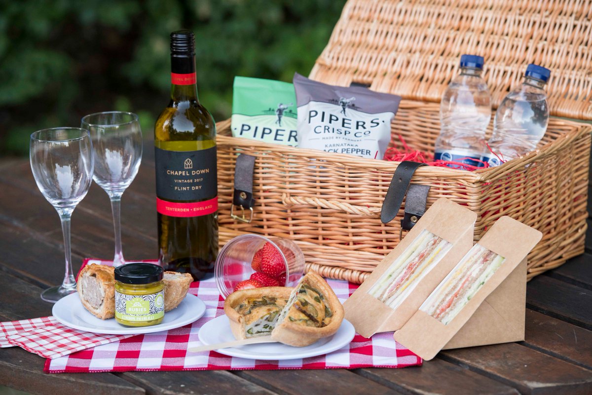 OpenAirTheatre's tweet photo. Try a Great British Picnic hamper on your next visit; it's full of lovely treats including the environmentally friendly @rubiesinrubble London Piccalilli, and a bottle from British wine producer @ChapelDownWines #CondimentsWithAConscience https://t.co/qZAjFTQu9B https://t.co/JDOMqjLPQW