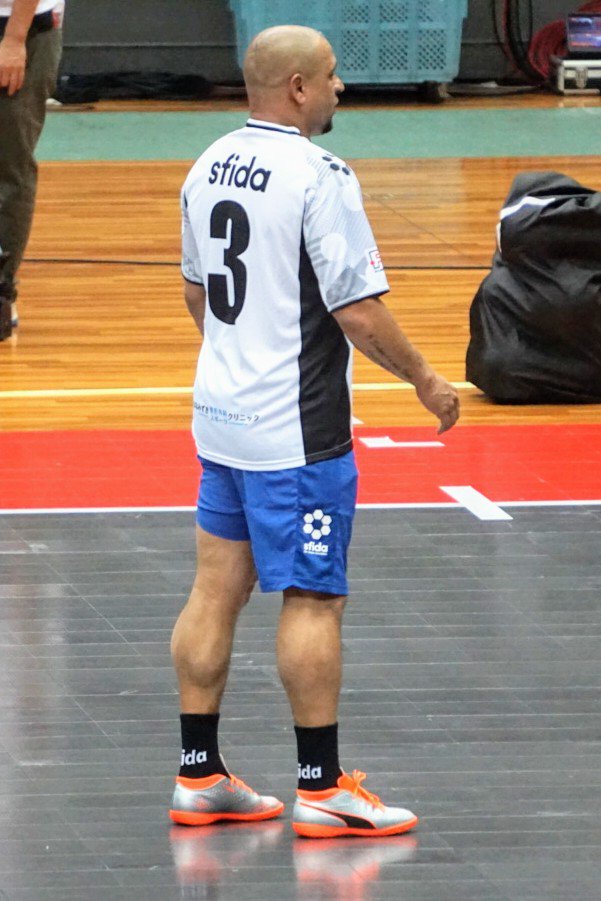 Ｆリーグ選抜　ロベルトカルロス　ユニフォーム Amazon | ユニフォーム レアルマドリード サッカー ロベルト・カルロス