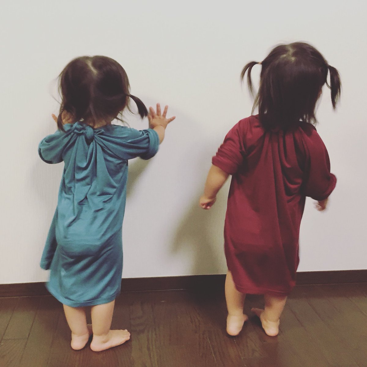 Megumi Higuchi على تويتر わたしのヒートテック めみの双子 Twins Twinstagram 双子 2歳 こども園児 イヤイヤ期 ヒートテックワンピース T Co A1zgnyjtnu