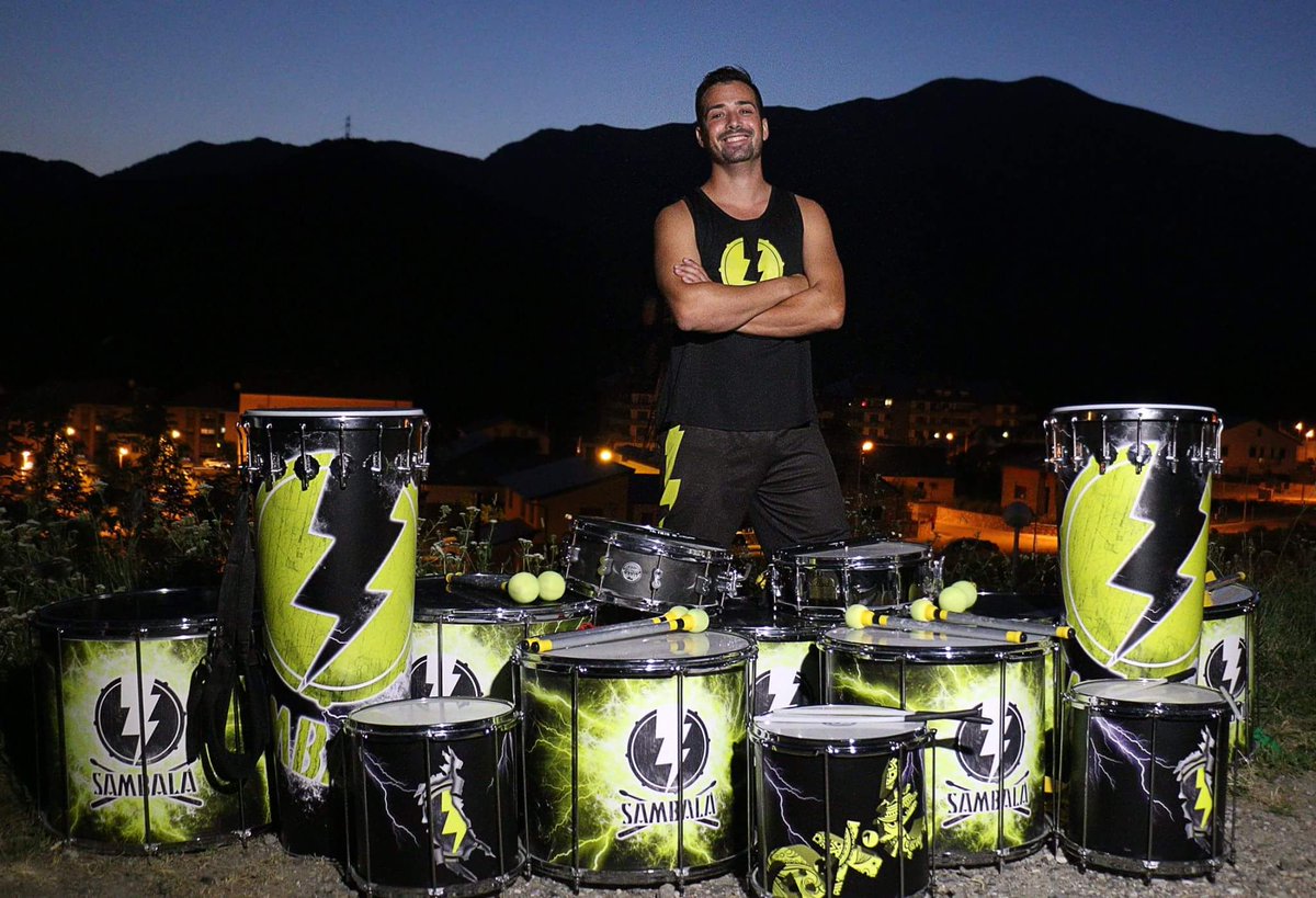 Hoy a partir de las 13:30 h. estará <a href="/alanabadiasmoya/">alan abadias</a>  ante los micrófonos de @RadioMonzon hablando de la #SambaScola, de la <a href="/Ocio_formacion/">Feria Ocio_formación</a> y de #Sambalá. Y por la tarde actuación de nuestra SambaScola en las #FiestasDeTamarite2018. No te lo pierdas!