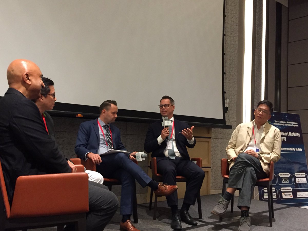 GreenMobilityAS's tweet photo. Great to be part of Connected Car &amp; Smart Mobility Asia to provide inspiration amd insights to our green urban mobility concept for a sustainable future #yourcitycar #ccsma2018 #sharethechange #greenmobility https://t.co/zUBcT9lVGn