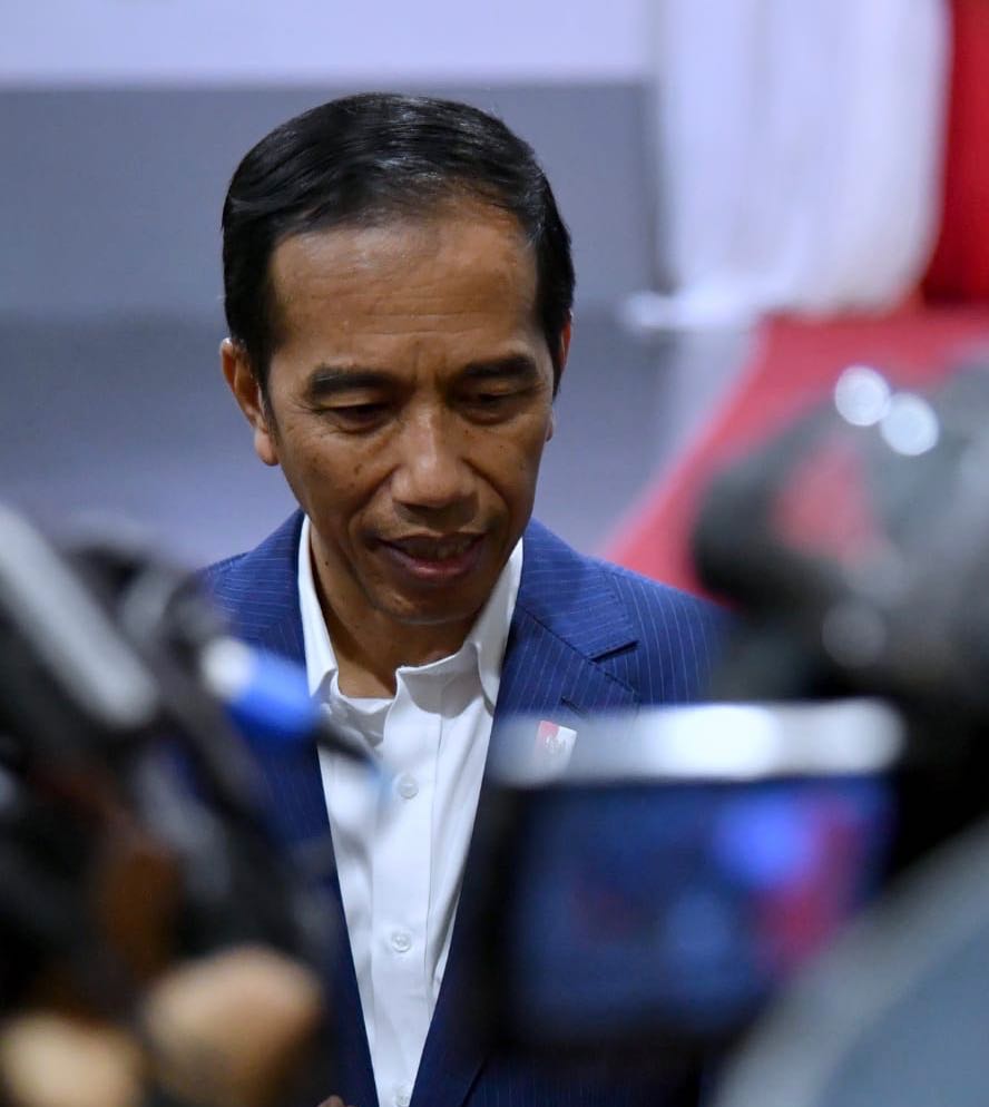 jokowi's tweet photo. Sebanyak 41 anggota DPRD Kota Malang periode 2014-2019 ditetapkan sebagai tersangka oleh KPK.

Tidak mudah membangun kepercayaan dari masyarakat. Itu memerlukan waktu panjang. Jagalah kepercayaan itu untuk kebaikan rakyat daerah, provinsi, atau di lingkup lebih besar: negara. https://t.co/1RfK6jlCAH
