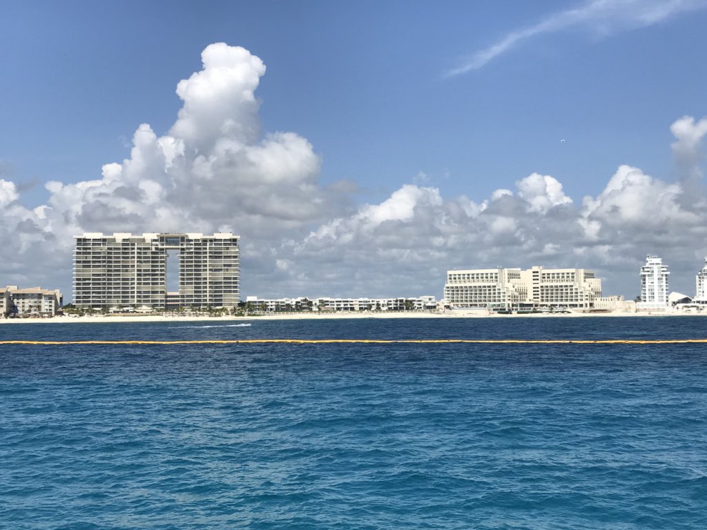 Liv_QM's tweet photo. 📸 #Cancún #barreras #ecológicas #sargazo #Goimar 🌤⚓️⛴ https://t.co/5DHCjH0HIv