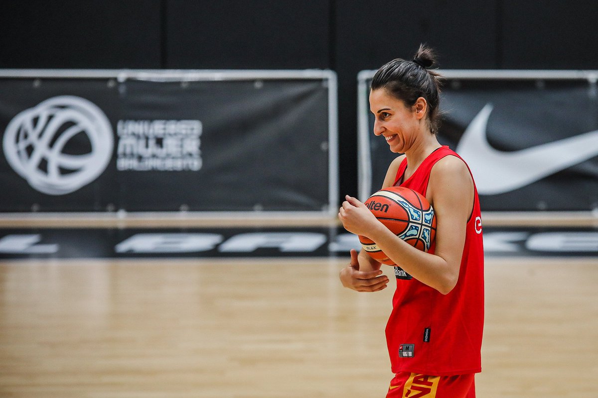 Su número es el 7️⃣ y con su sonrisa ilumina toda la cancha ‼️ Sí, hoy vamos a pasar el día en nuestro Instagram co... | Baloncesto España | Scoopnest