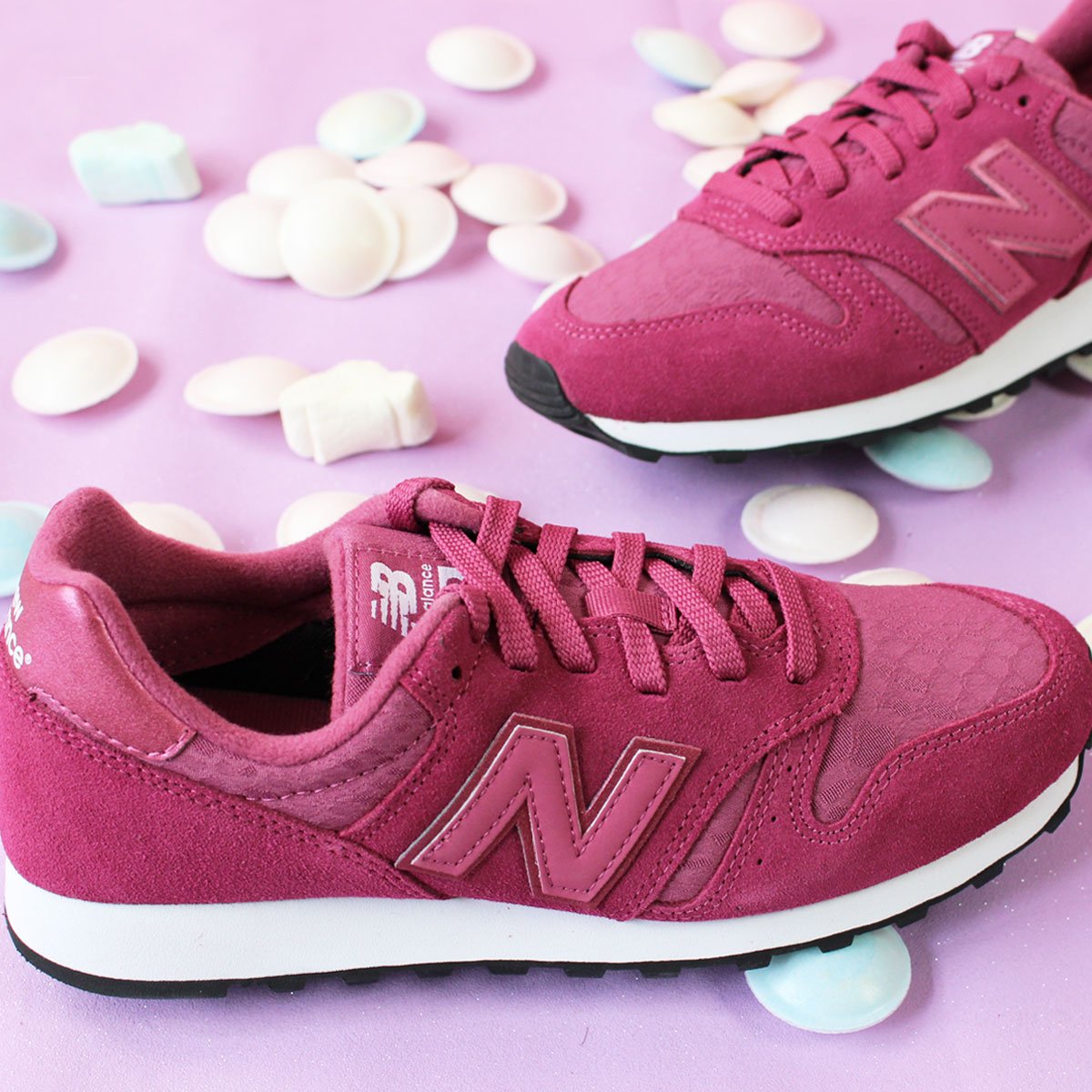 Spartoo_Gr's tweet photo. - So sweet ! - 
 Λατρεύουμε αυτά τα ροζ #NewBalance 🎀🍭 
 ➤https://t.co/HSxIdvPKlF https://t.co/uQejn1yto0
