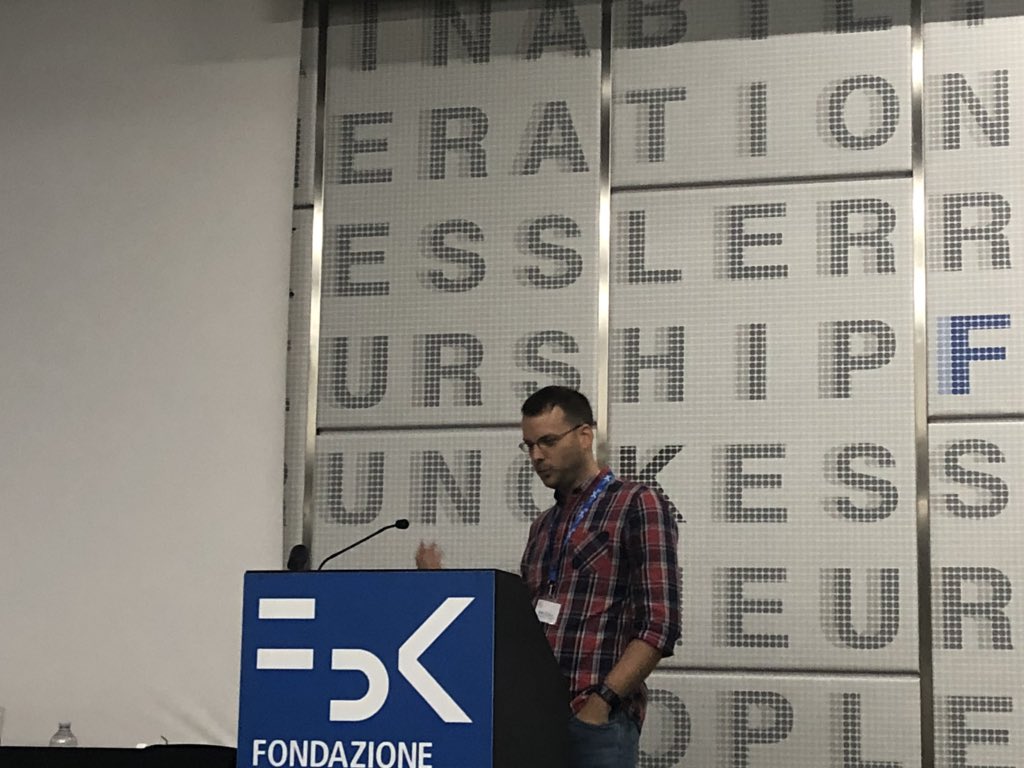 antbucc's tweet photo. Keynote 4 – Heiko Hamann from Lubeck University @SASO_2018 @icac2018 @FBKcom https://t.co/rt3JQZTmew
