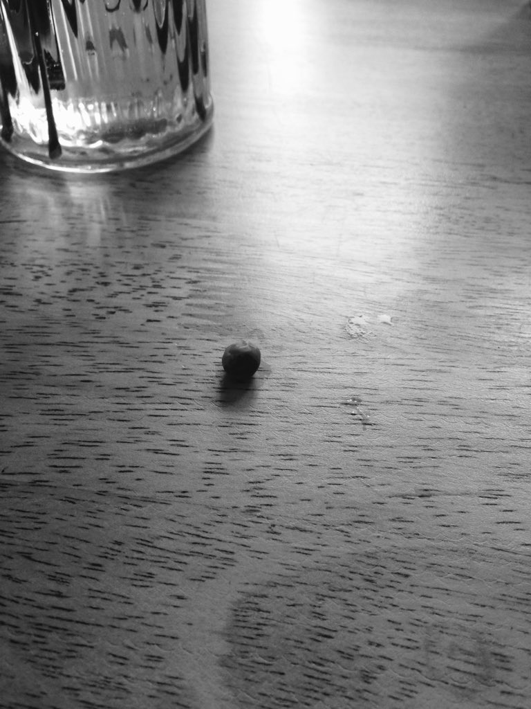 Day 4 - #mylifeinblackandwhite 7 days, 7 pictures. No humans, no explanation. A new nominee each day. Challenged by @HomesCommsKate passed to @VNikulasson.