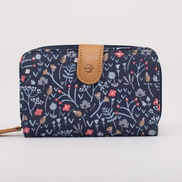 WillowBellHome's tweet photo. Have you seen our Gorgeous Ditsy Collection 👛👜🧣
From the Brakeburn  Autumn Range 🍃🍂🍁 

#willowbell #Brakeburn #Ditsy  #bags #satchel  #purses #Middlewich #hartford #Holmeschapel #sandbach #davenham  #northwich #crewe #knutsford #goostrey #peover https://t.co/yeO1ObglVd