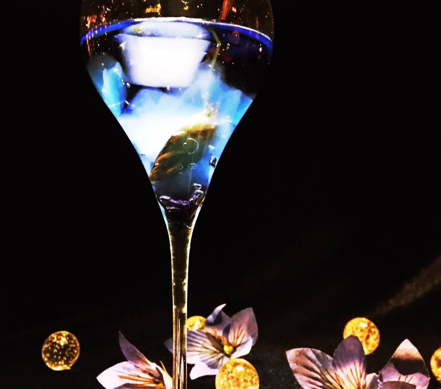 美しすぎる・・・BookCafe&Ber十誡の文豪モチーフドリンク！！