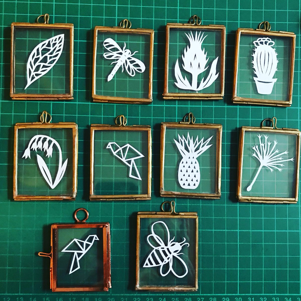 kppapercuts's tweet photo. I’m loving my new range of mini paper cuts! They’ll be making their debut at @intuMetrocentre this weekend as part of the #craftersroadshow Pop down and say hi! #shoplocal #Northeastartist https://t.co/PcpRrNotwQ