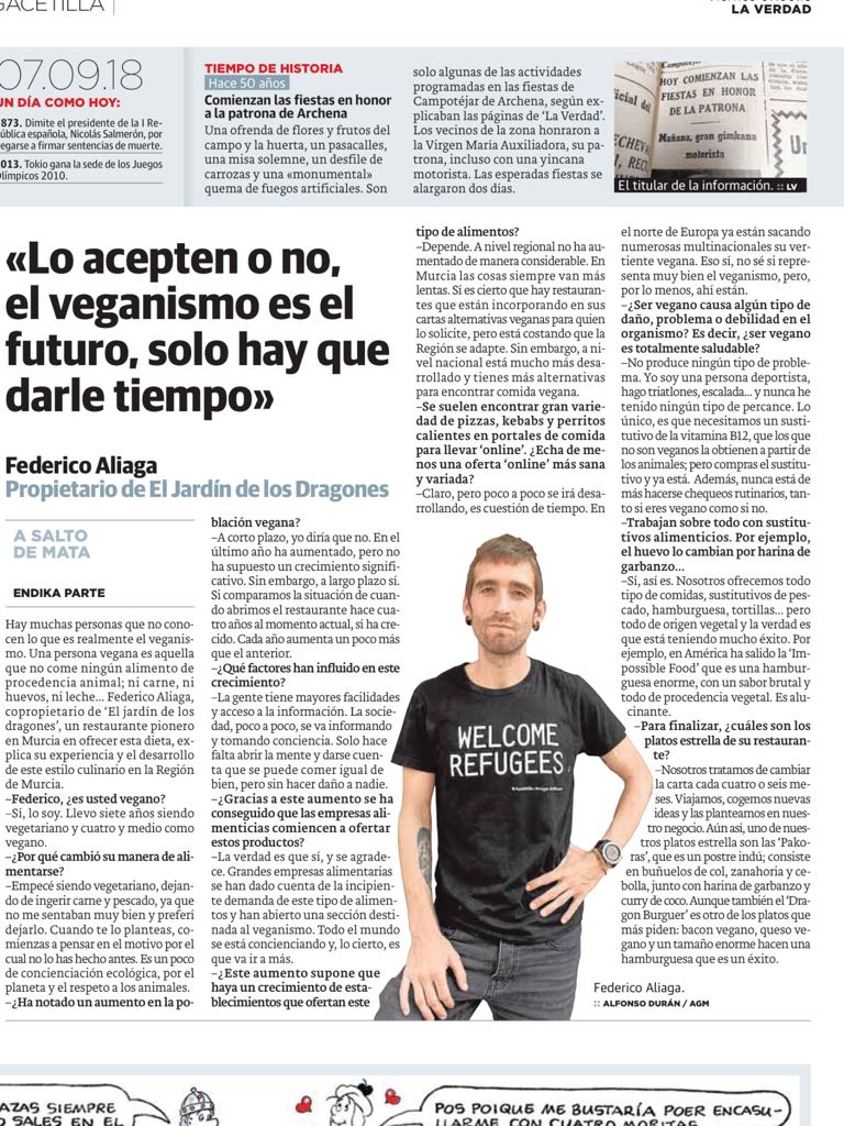 jardindragones's tweet photo. Hoy en @laverdad_es , un tío con un porte impresionante diciendo cosas como que "el #veganismo es el futuro". https://t.co/lcWkKx4L7a

Un momento... ¡¡pero si es el jefe!! #GoVegan https://t.co/b9FRYPAgil