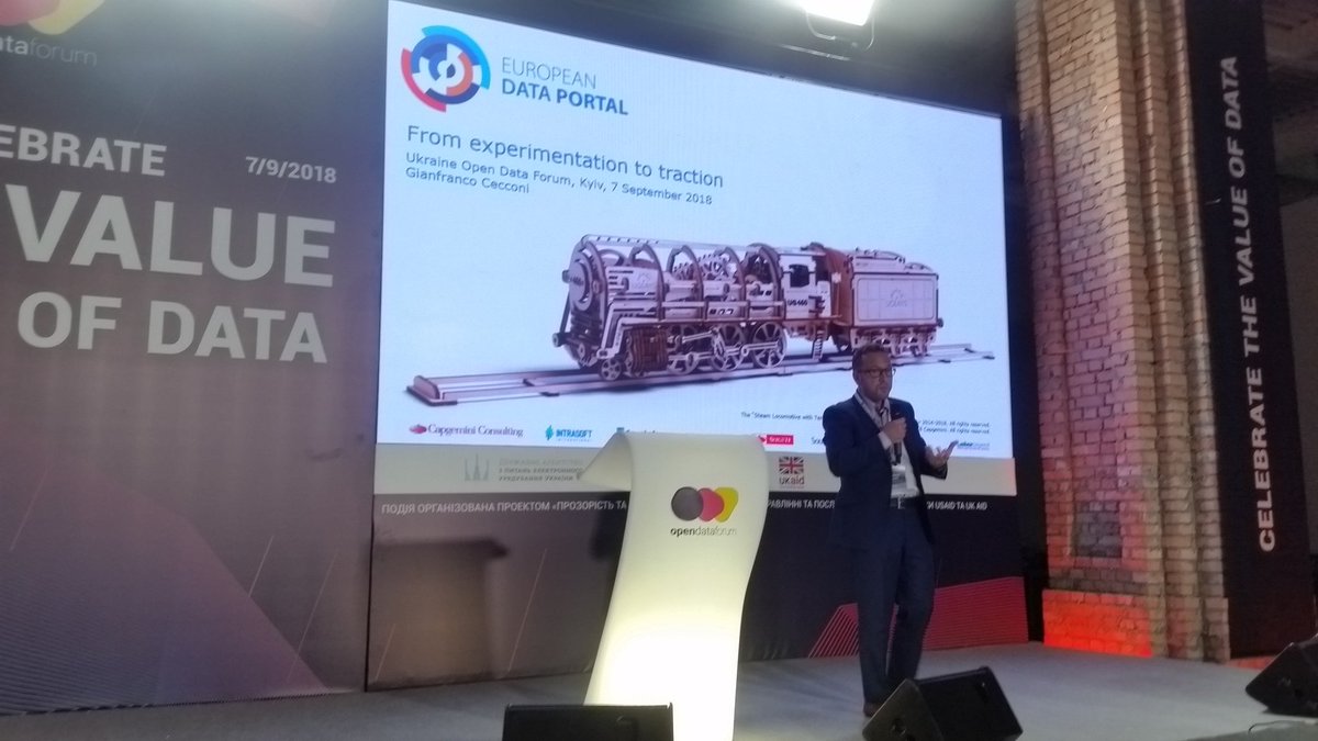 P_Matiaszek's tweet photo. EU: Ukraine data to go online on European Data Portal in late October. #ODForum #Progress #Prosperity @project_TAPAS https://t.co/DKd8sHYn28