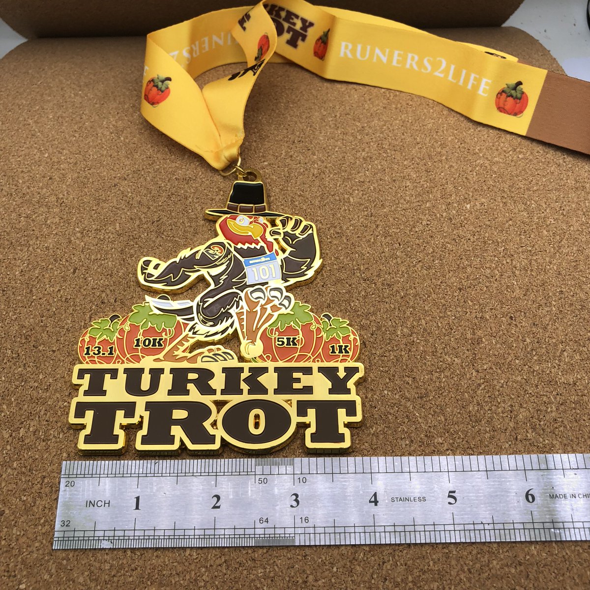 [custom made big size medal] Turkey trot
#medal
#marathon
#running
#triathlon
#raceevent
#funrun
#championmedal
#runner
#trailrunning
#awards
#companyrun
#runningmotivation