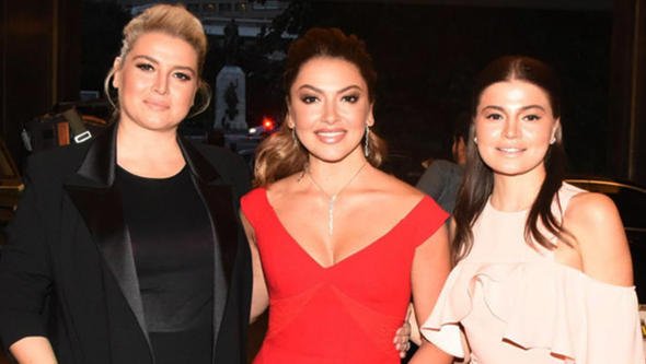 modalemodecom's tweet photo. Hadise’nin kardeş savaşı mahkeme yolunda! #magazin #hadise 

https://t.co/PicDwgaEMP https://t.co/YKqhdyFjsP