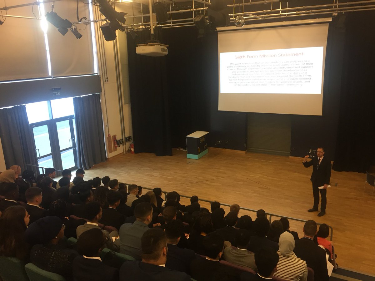 BDAYr12's tweet photo. HoSF, Mr Lovell, welcoming the new @BDAYr12 cohort on their induction day. Here’s to a fantastic 2 years! https://t.co/VUicmOalTU