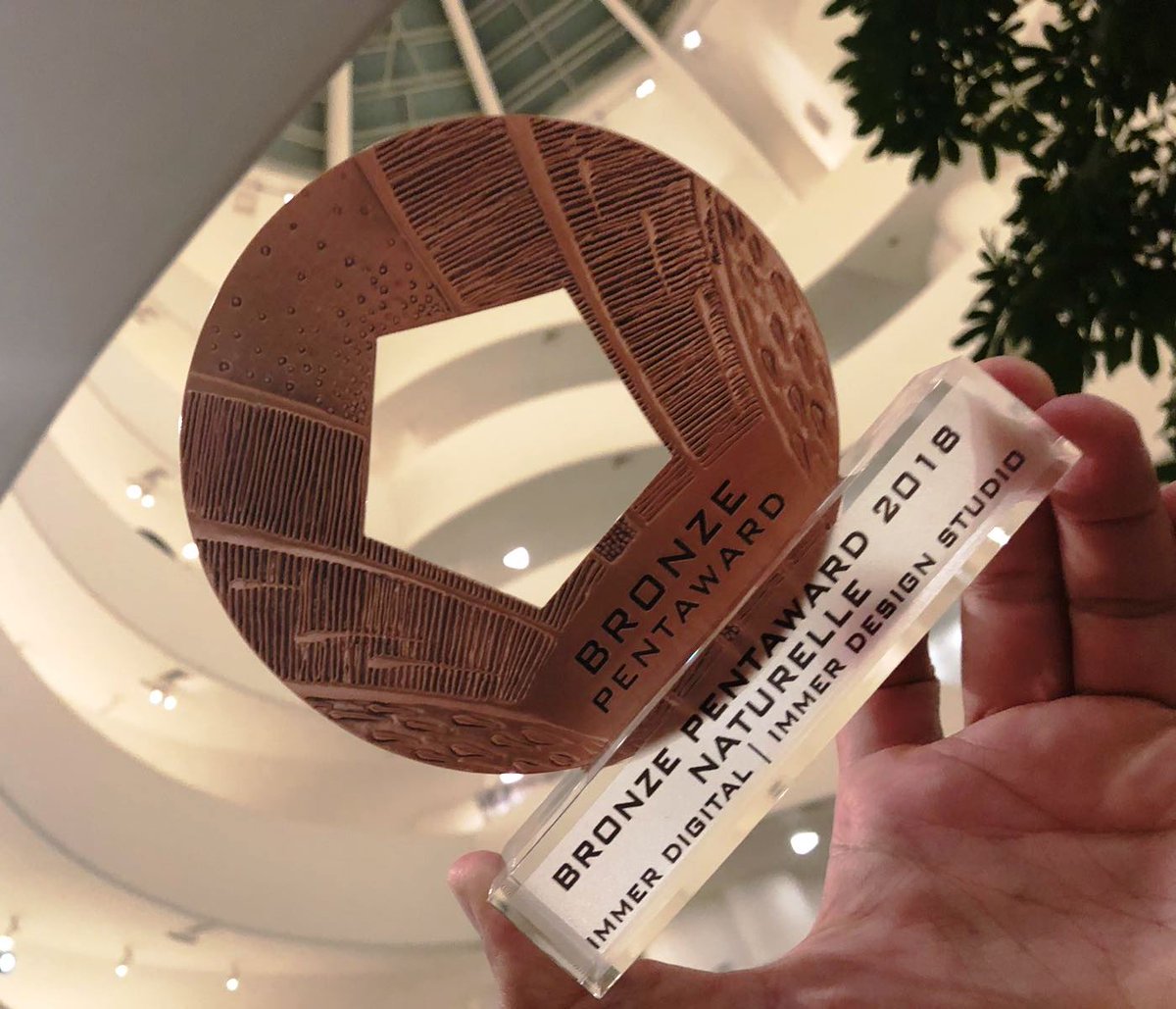 IMMER_GROUP's tweet photo. 🏆 Great news from New York! #IMMERGroup received Bronze Pentaward! ✨
The #Pentawards are the most prestigious worldwide competition exclusively devoted to #packagingdesign 😎
Details of the project: https://t.co/9JkdNVXG75
#immerdigital #immerdesignstudio #immercase https://t.co/y0wOGjvVhh