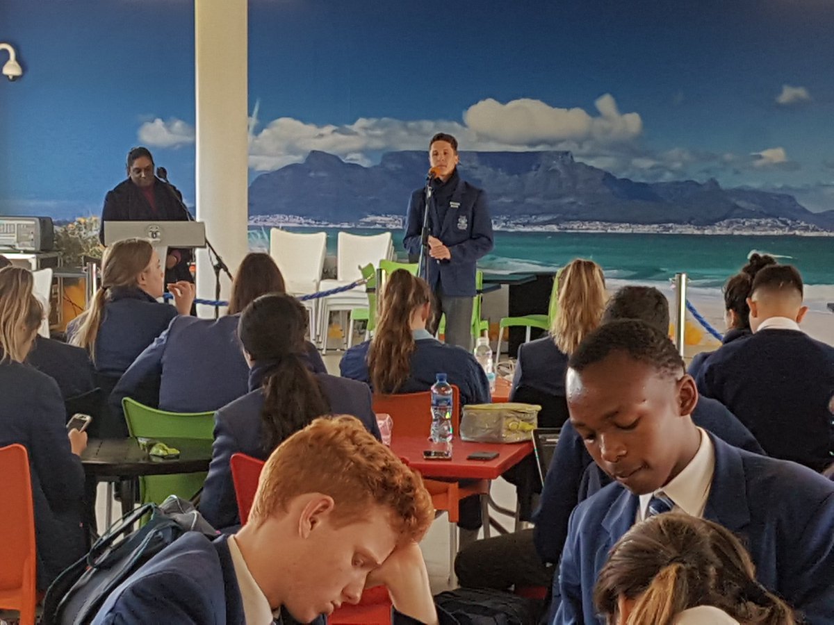 ssmid522's tweet photo. 2019 leaders nailing the Q & A sessions @ParklandsTweet #confidentsouls #wantingtodobetter #creatingabetterworld #toleranceiskey #uniquenessunites @SSteyn @Ancia_Vosloo @teachittoday https://t.co/5XqjVTB5jg