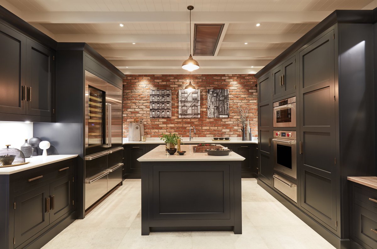 Lapitec's tweet image. Tom Howley kitchens are renowned for their attention to detail, #craftsmanship and use of top #quality materials. You can now find #Lapitec as part of their Kavanagh range and is currently on display at the Cambridge showroom.
lapitec.co.uk/lapitec-commun…