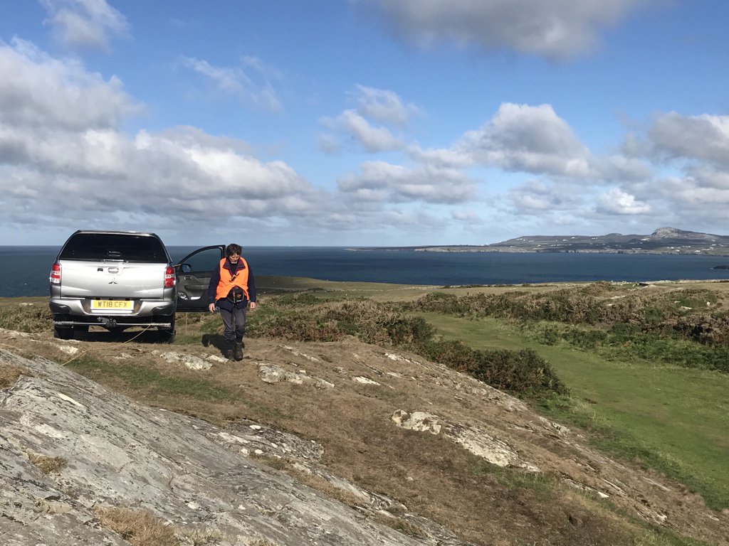 hypocentre's tweet photo. #AccessAnglesey Day 5. Connecting the 4x4 to the WiFi at Rhoscolyn. https://t.co/B8ZpJcC8rG