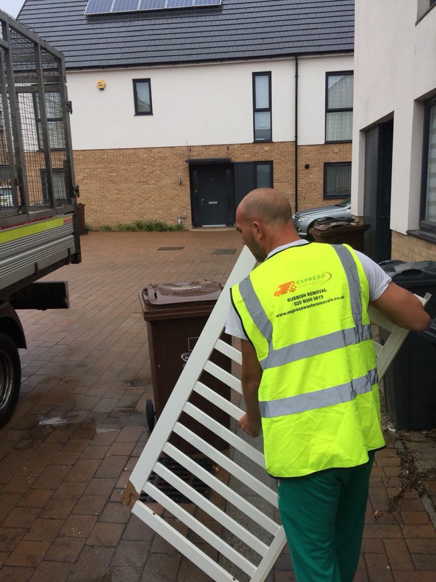 expressremova's tweet photo. Waste Removal London At Cheap Price Even on Weekends and Bank Holidays From Express Waste Removals Man and Van Professionals

https://t.co/6tTcWe6MTl
Contact: 020 8099 9819

#Waste #Removal #London #Prices https://t.co/6LQAacv8X3