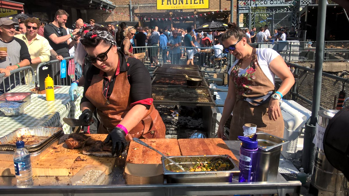 BBCFoodProg's tweet photo. There's meat, drink, fire and bands as @timhayward visits @MeatopiaUK for a taste of wood fire cooking with @hangfirebbq @genevieveeats and @LondonLogCo
Will he adopt Lord Logs' mantra 'In Smoke We Trust'? Find out Sunday 1230 @BBCRadio4 https://t.co/wv6xBrjmVM #meatopia2018 https://t.co/yU19CEiVP3