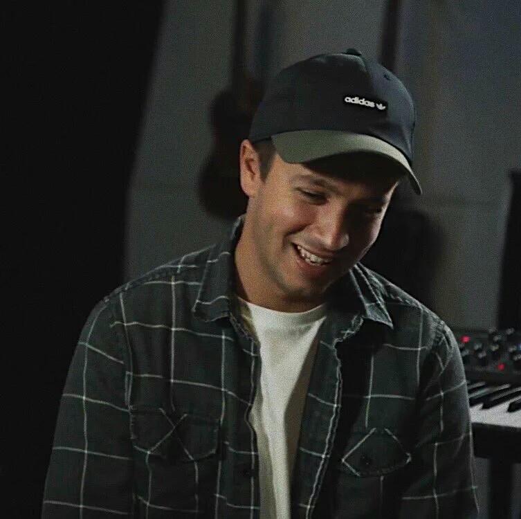 odetoselfdun's tweet photo. #TwentyOnePilots #TheGroup #PCAs https://t.co/ASSjcqAGLK