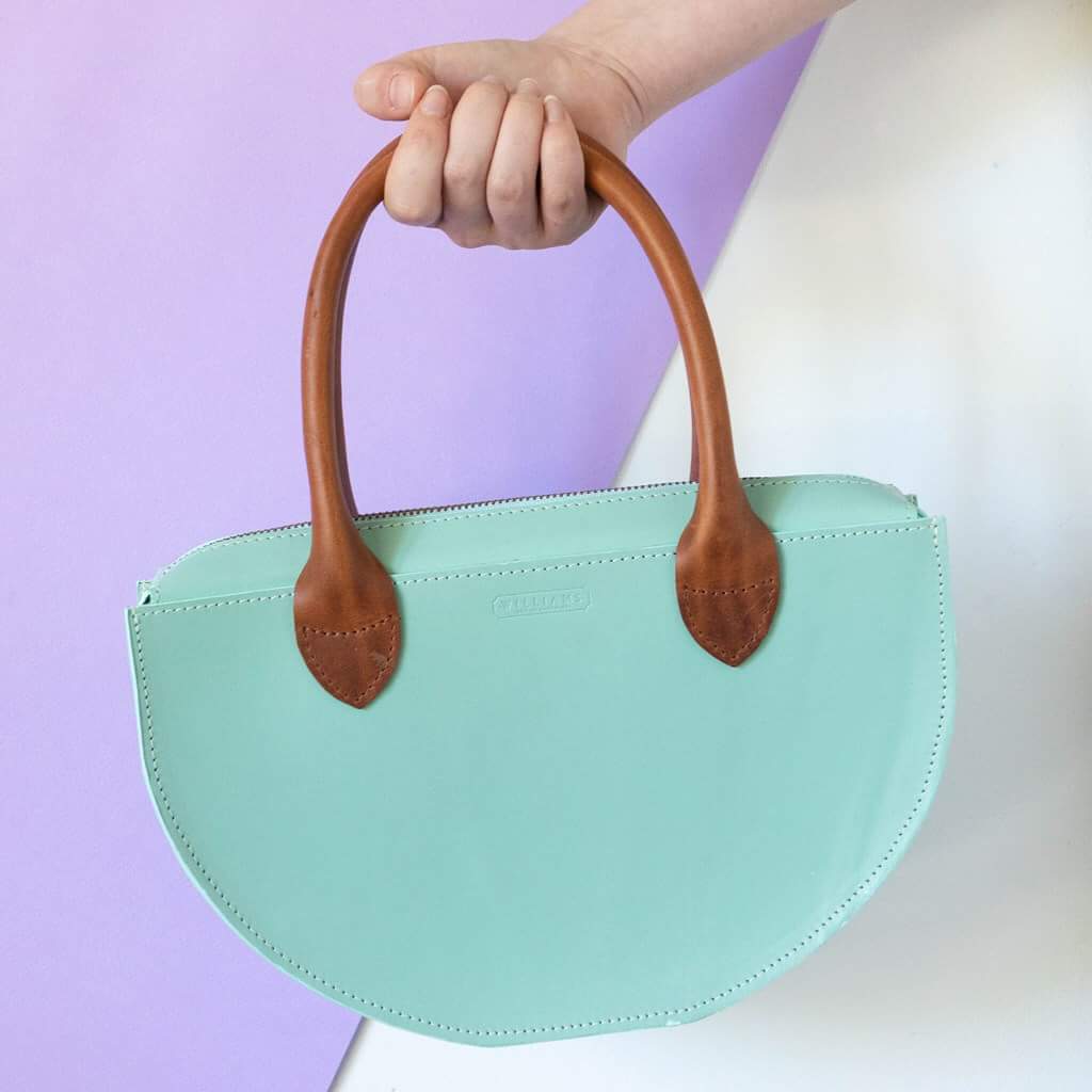 WBHandmade's tweet photo. So excited to reveal new collection, see them for the first time at open workshops for @hArtWeek
#bags #Hart #Herefordshire #leather #craft #workshop https://t.co/e86ADa9n4O