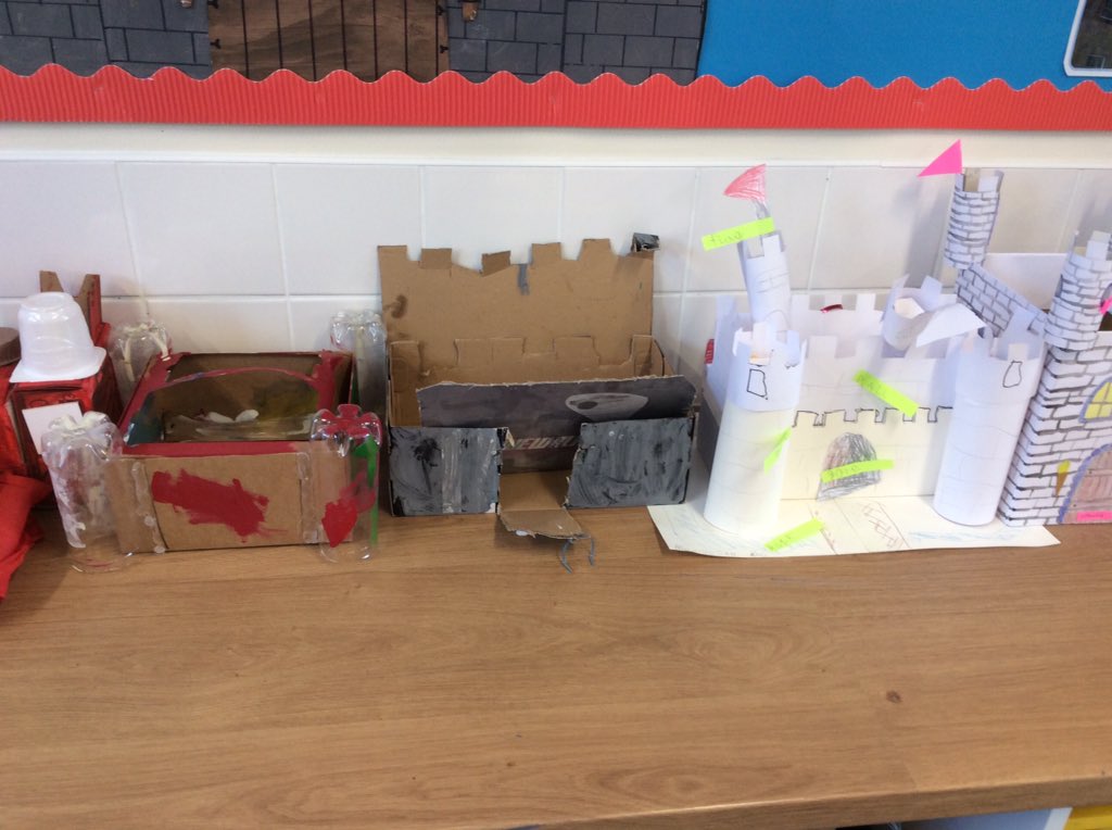 Wheeler_PS's tweet photo. Mrs Day is very impressed with the castles and dragons that the children in Humber have made over the summer. Well done! π #wheelerprimary #hcatschool https://t.co/3L2x0liMxZ