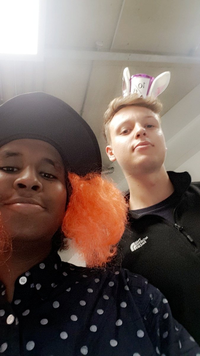 HallamPresident's tweet photo. Me and Harry @HallamSports can't wait for freshers week, Dont we look great
#OfficersTeaParty #aliceinwonderland
#HallamEvents #TeamHallam #FreshersWeek #HeadingtoHallam @HallamSports https://t.co/Rz9cvhiQak