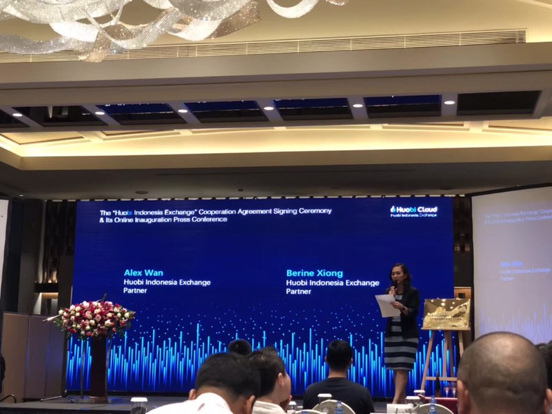 HuobiInfo's tweet photo. Good news!!! 👇
#Huobi #Indonesia is opening! Official website: https://t.co/nLcVFcpZcZ https://t.co/SpUhdjQSco