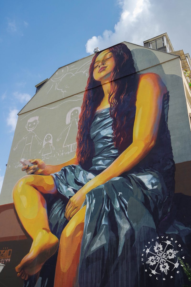 undiscoveredbul's tweet photo. When the grey buildings become colourful art gallery 😍#Sofia #graffiti #Bulgaria #Europe #StreetArt #UrbanCreatures https://t.co/Q8gNpzcVDF