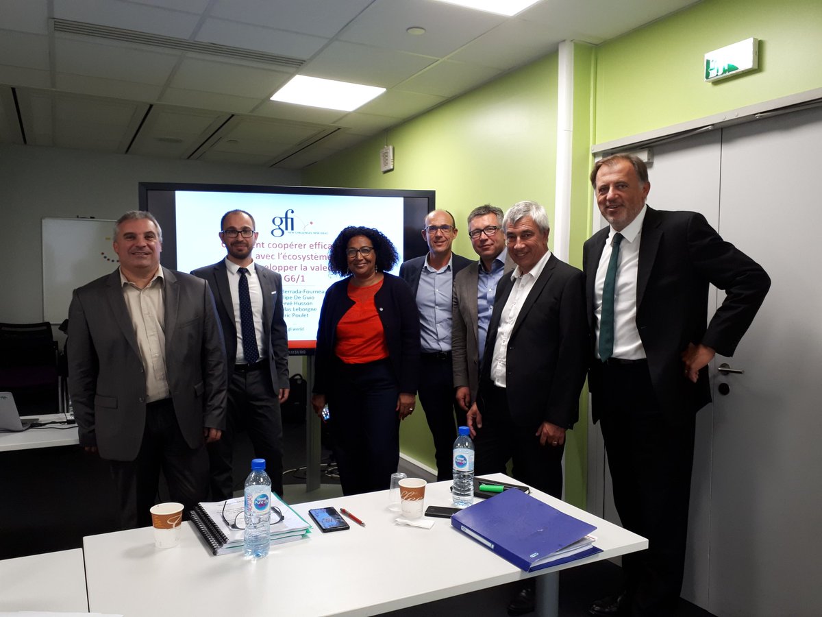 MASTER @gfiinformatique. Soutenance aujourd'hui. Une aventure humaine de 2 ans et plein de promesses pour l'avenir.