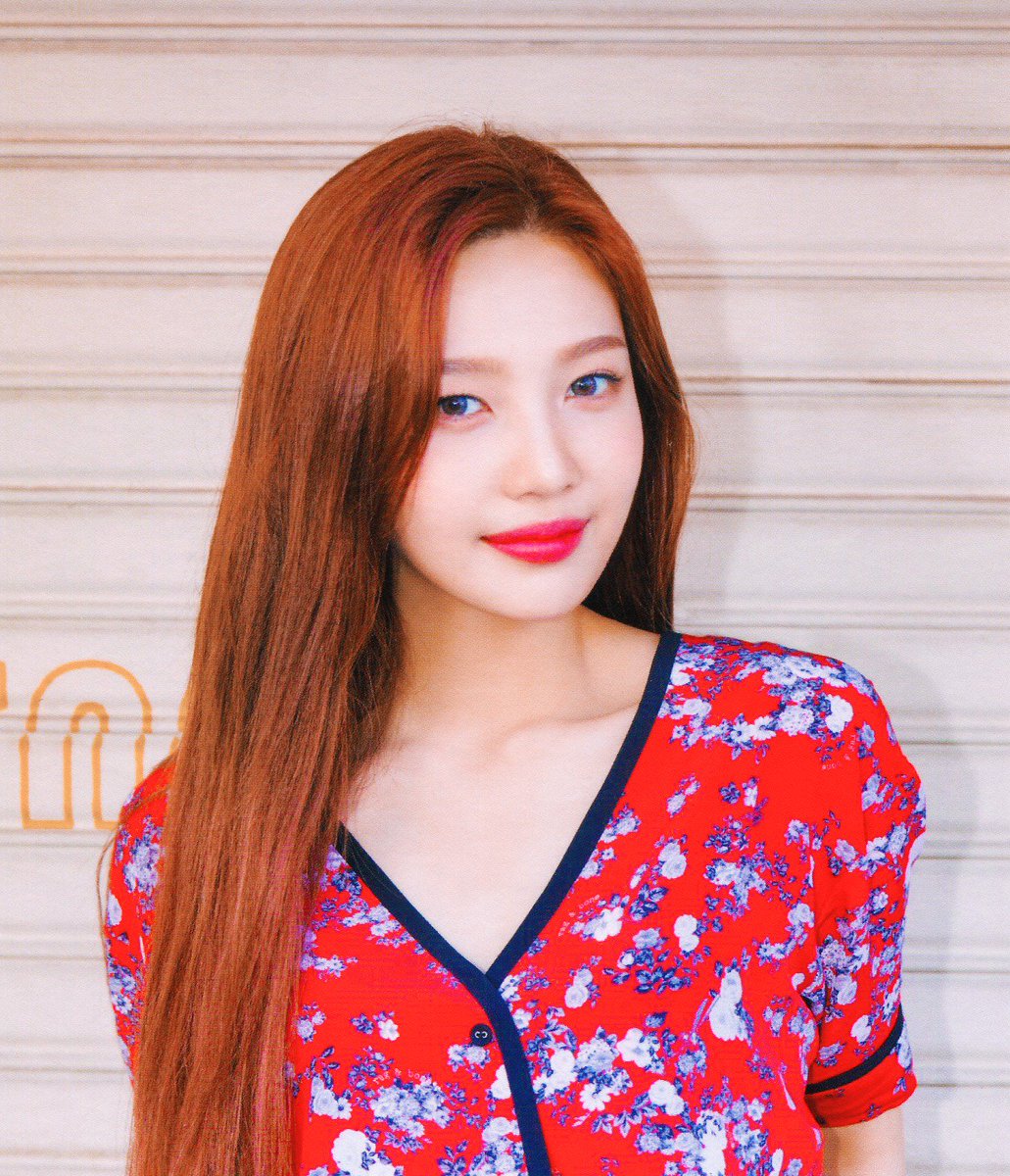 Dear2ight's tweet photo. RED MARE 굿즈 스캔 및 보정 #레드벨벳 #조이

https://t.co/9tz1Ni9L64
https://t.co/dwmxwly0XW
https://t.co/7YT4tW2jKu
https://t.co/JwipsXojhs https://t.co/w6oYDBrQR5