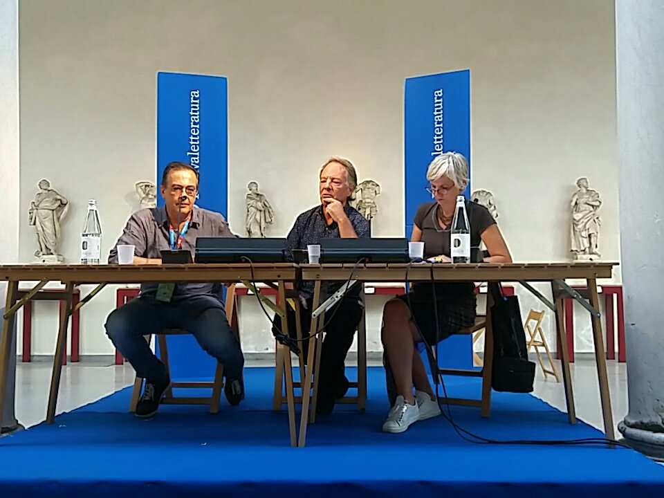 Consigli di lettura di Tom Drury:

- Cechov;
- Sherwood Anderson;
- Mary Robison;
- Daniel Woodrell (che pubblicheremo noi nel 2019, ndr);
- Chris Offutt (Tom e Chris sono anche amici, lo sapevate?);
- Lydia Davis;
- Lucia Berlin.