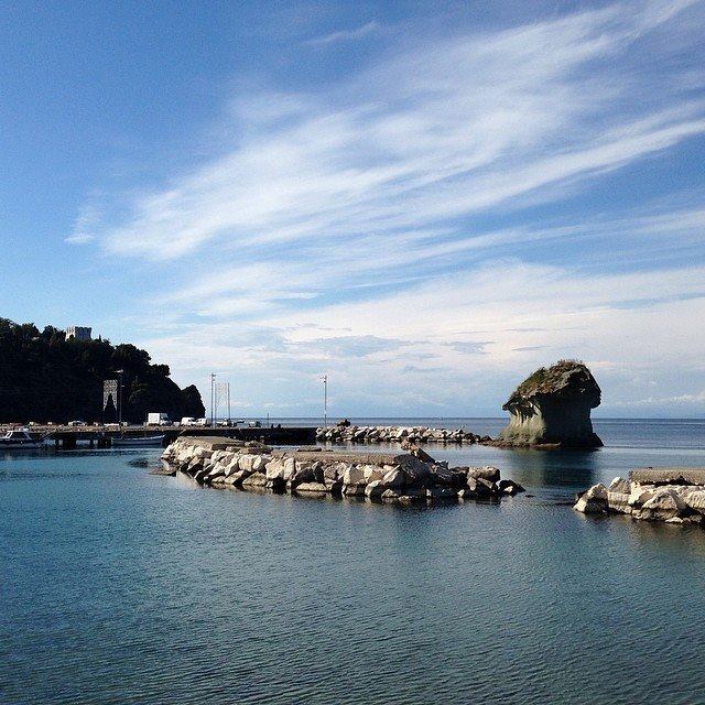 ischiasky's tweet photo. Il #Fungo a Lacco Ameno d'#Ischia - https://t.co/O4eLRK0U7G https://t.co/pXwwCR7T3p