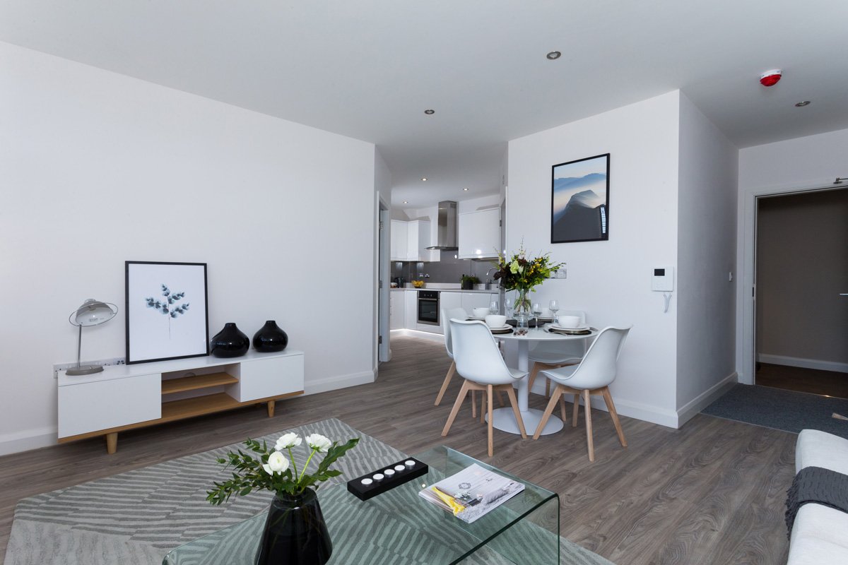 Kingstonebuild's tweet photo. A few shots from our Bollin Heights development in #Wilmslow. Complete with the on-site gym for residents, which has been beautifully kitted out and is now run by @HaleFitness 

#Wilmslow #Cheshire #Apartments #Kingstone https://t.co/5j7dCQln3X