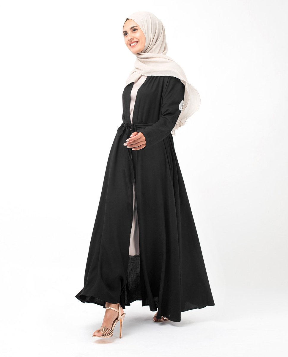 islamicdesign's tweet photo. 💙💙💙ELEGANT & STYLISH💙💙💙
Pamper your wardrobe with our gorgeous "Hand Embroidery Black #Kimono"🖤🖤🖤
Shop @ https://t.co/PElTOA1wCl
#modestfashion #hijab #hijabi #outerwears #muslima #kimonowrap #modestwears #outerwear #handembroiderykimono https://t.co/vgAo3wz8N4