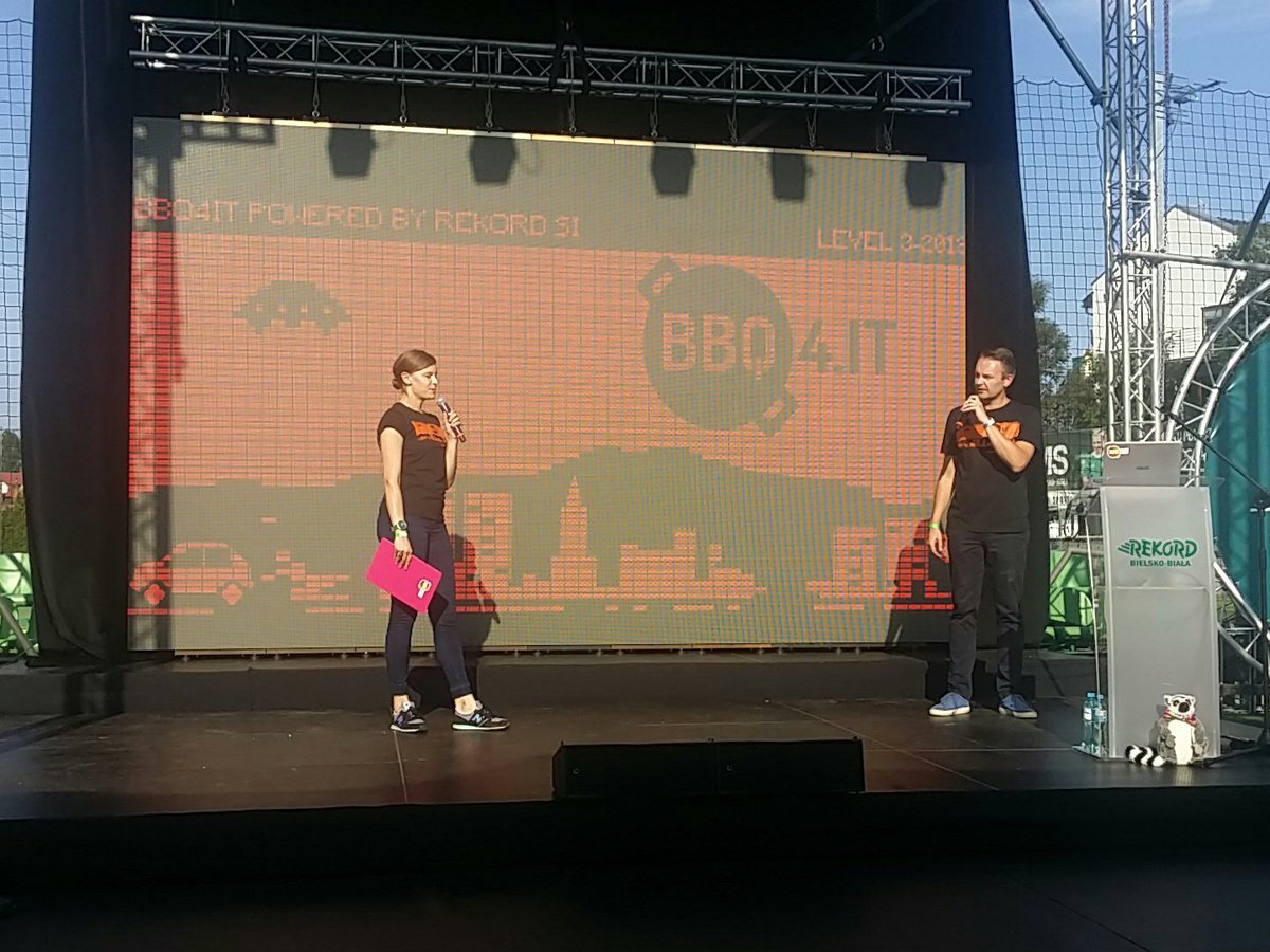 k_owsiany's tweet photo. Starting #bbq4it 
#MrDev
#KOnTour https://t.co/kQ5rVveS85