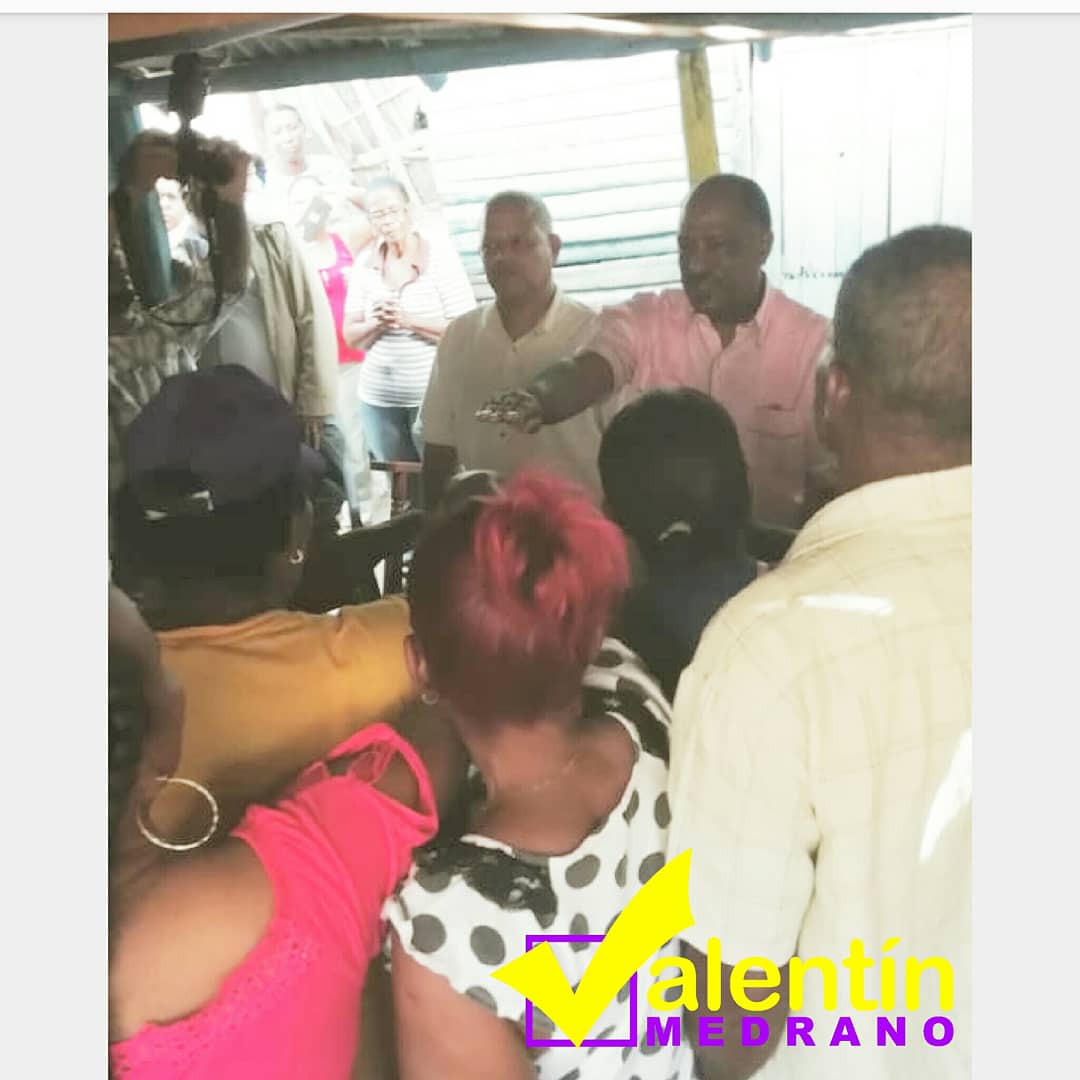 ProfValentinM's tweet photo. Ayer al finalizar la tarde del Sabado 01 de Septiembre el equipo del #Barriosanjose recibió a #ValentinMedrano para ser juramentado y así todos juntos trabajar por la provincia que queremos #elsenadorquequeremos#valentinmedranosenador https://t.co/LuSMVmhcqS