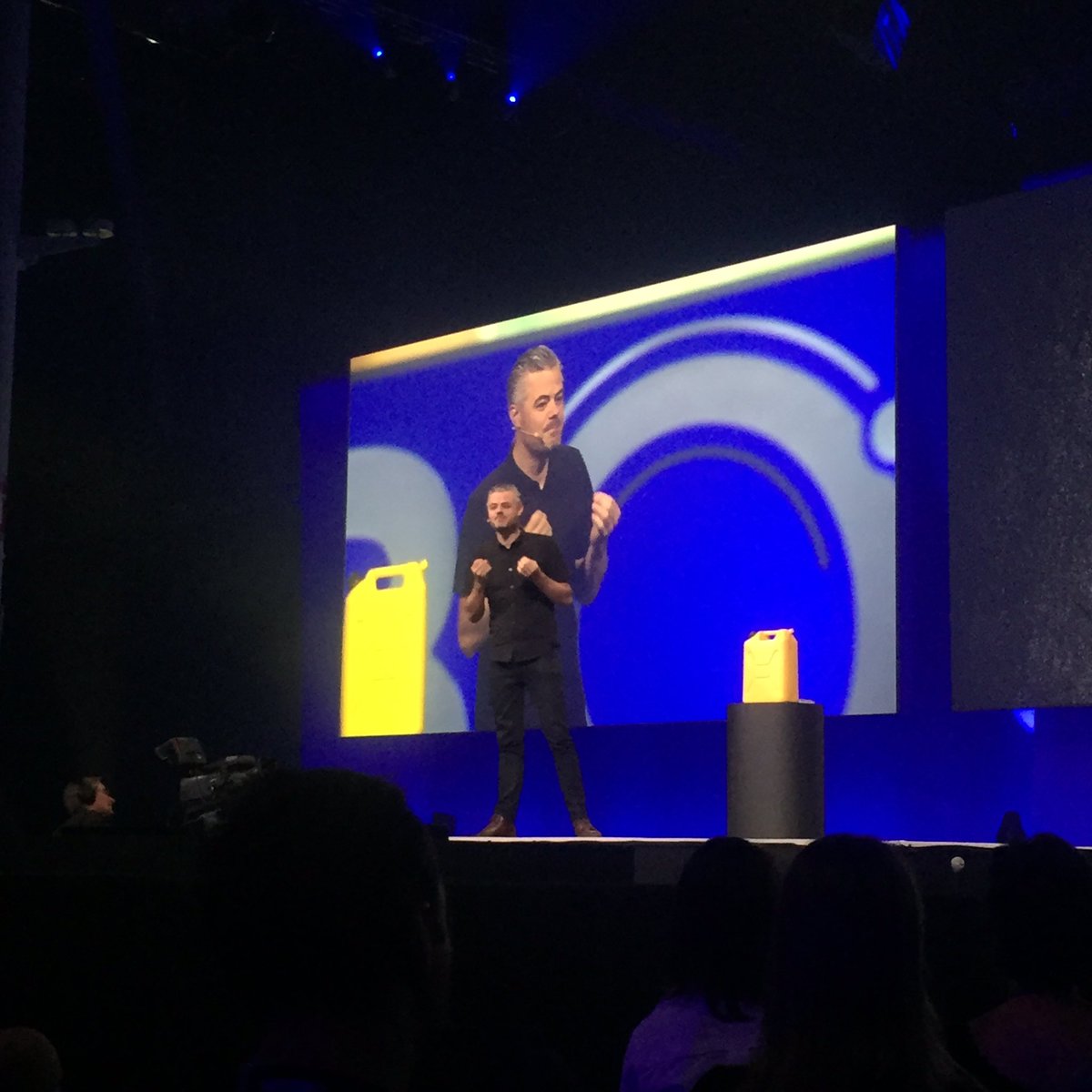 .<a href="/scottharrison/">Scott Harrison</a> killed it, spreading the word about <a href="/charitywater/">charity: water</a> at #INBOUND18 #imnotcryingyourecrying